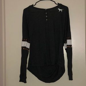 Loose fit Victoria’s Secret grey longsleeve shirt